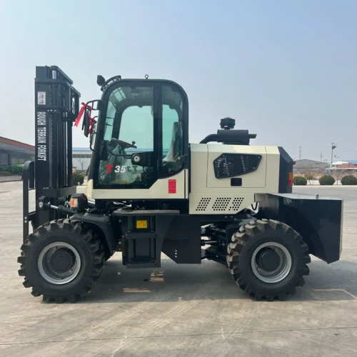 3.5t Rear-Steering Rough Terrain Forklift